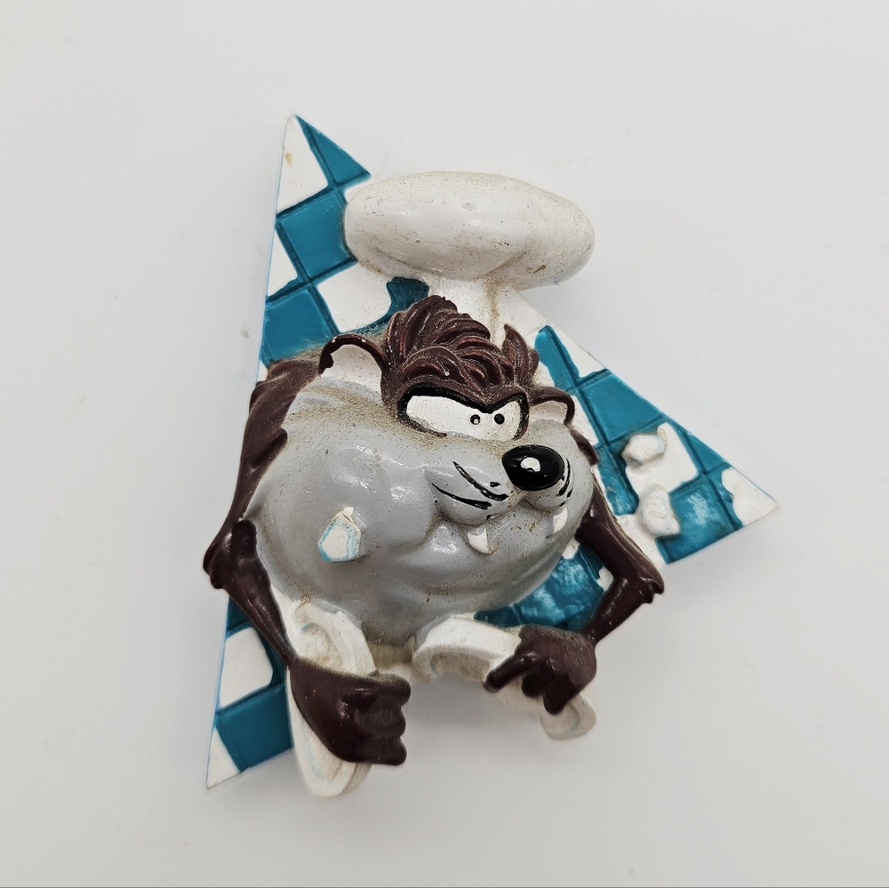 VINTAGE | 1994 90s Warner Bros Tazmanian Devil Taz chef magnet